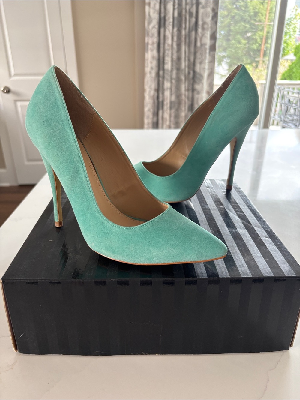 Victoria's Secret Mint Green Pointed-Toe Suede Stiletto Pumps